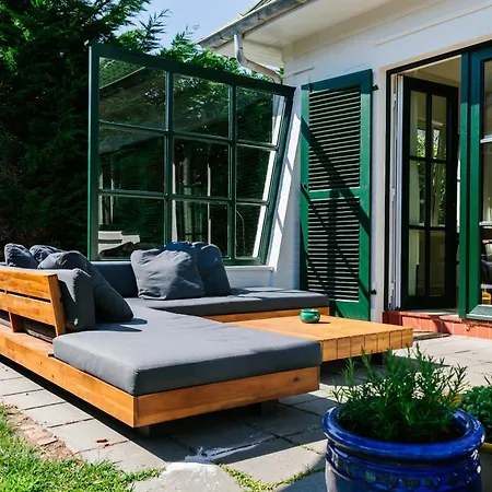 Westland Villa *